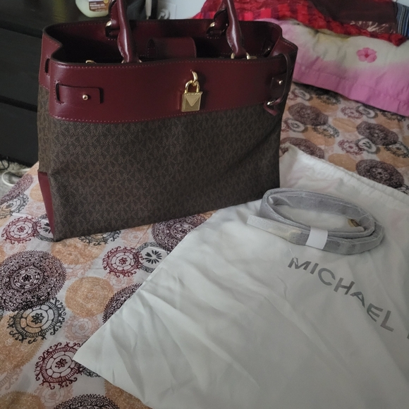 MICHAEL Michael Kors Gramercy Large Logo Satchel - Picture 6 of 7